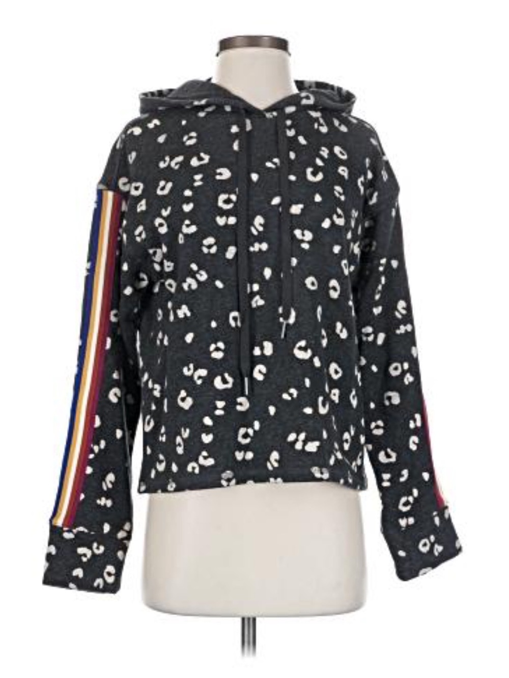 Evereve Charcoal Leopard Print Hoodie - Picture 14 of 14